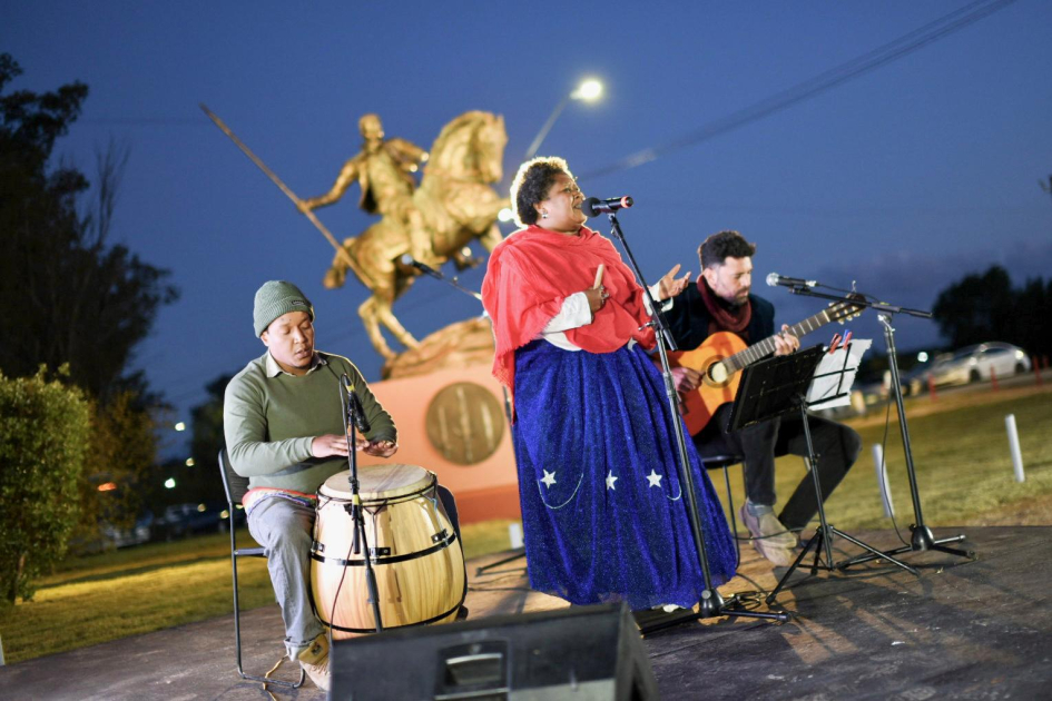 Inauguración monumento a Joaquín Lencinas en Las Piedras. Inauguración monumento a Joaquín Lencinas en Las Piedras.
