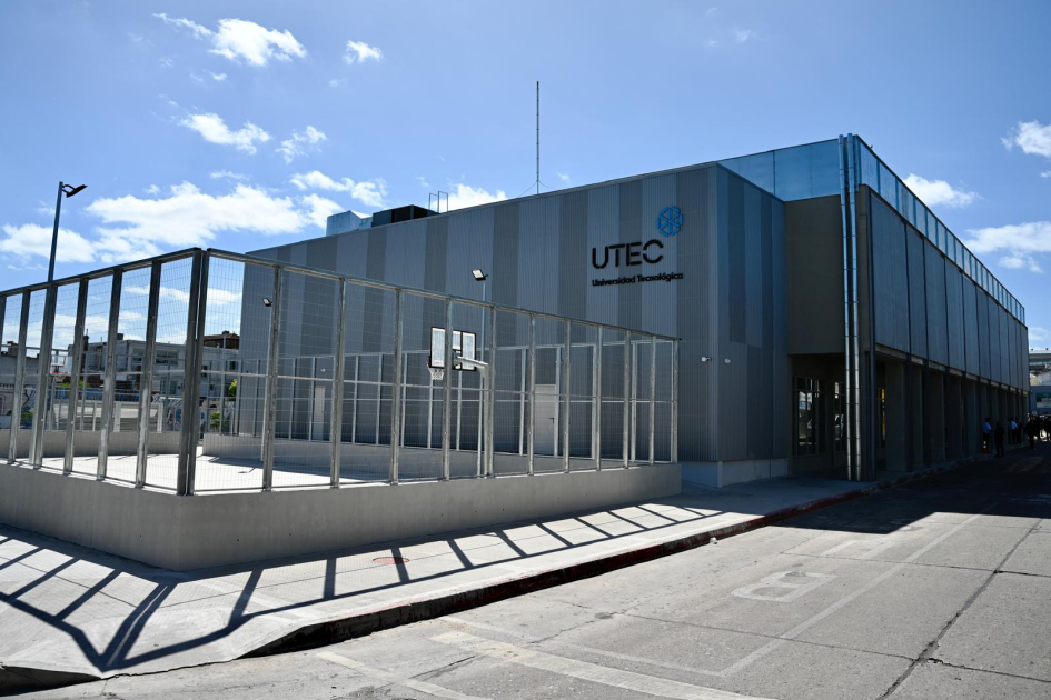 Nueva sede del Instituto Tecnológico Regional Este de la UTEC. Fachada de la UTEC.
