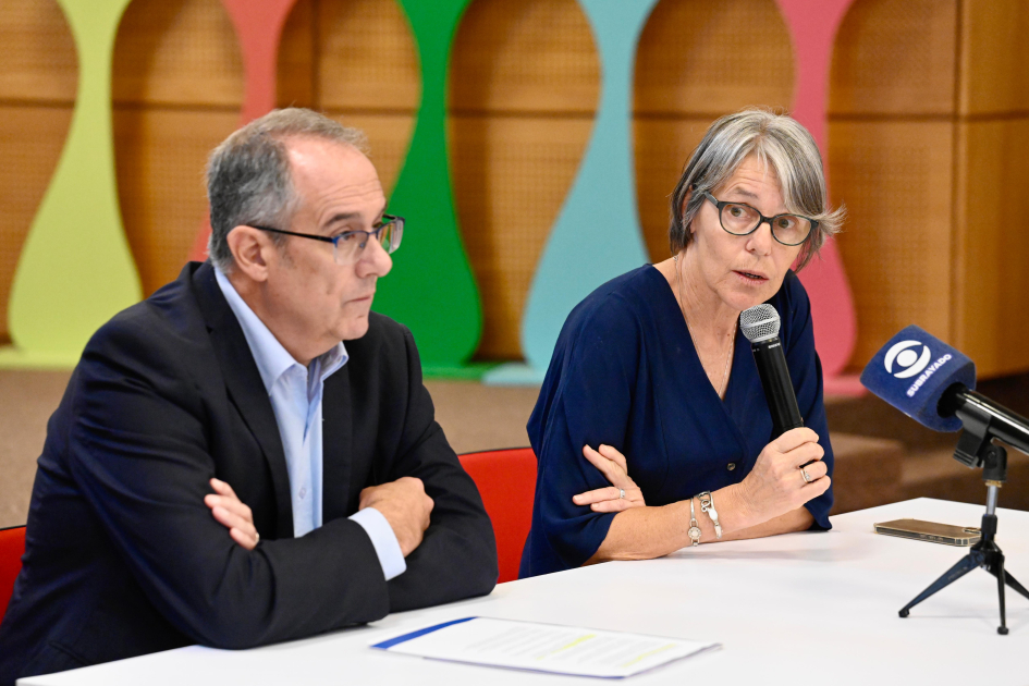 El acuerdo fue suscrito por el ministro José Carlos Mahía y la directora de la INDDHH, Mariana Mota. El acuerdo fue suscrito por el ministro José Carlos Mahía y la directora de la INDDHH, Mariana Mota.