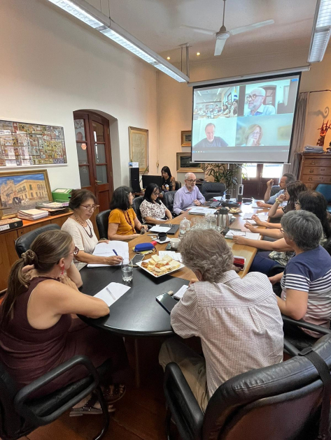 Comisión del Patrimonio realizó sesión inaugural 2026 Personas en reunión