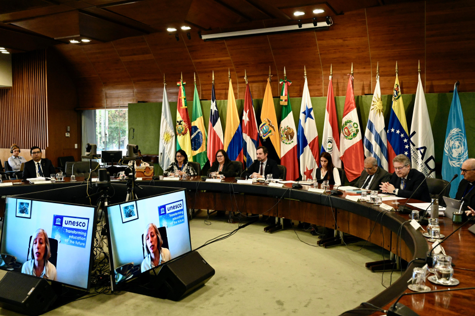 Autoridades de diferentes países en la instancia de dialogo 