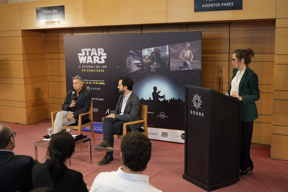 Auditorio del Sodre une música y cine para presentar Star Wars en concierto Plano general de la conferencia