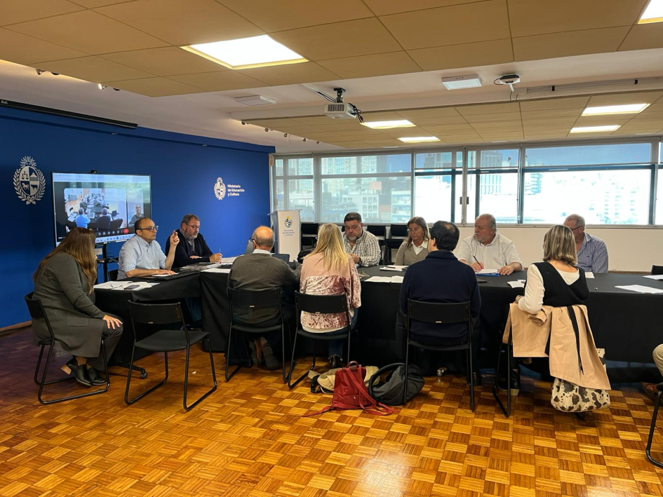 Continúa el proceso de diálogo para la reglamentación de la Ley de Operador Inmobiliario Personas en reunión