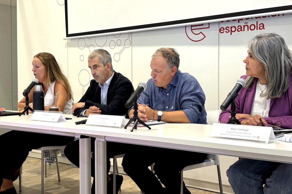 Jornada de Intercambio Consenso de Santiago Mesa de autoridades