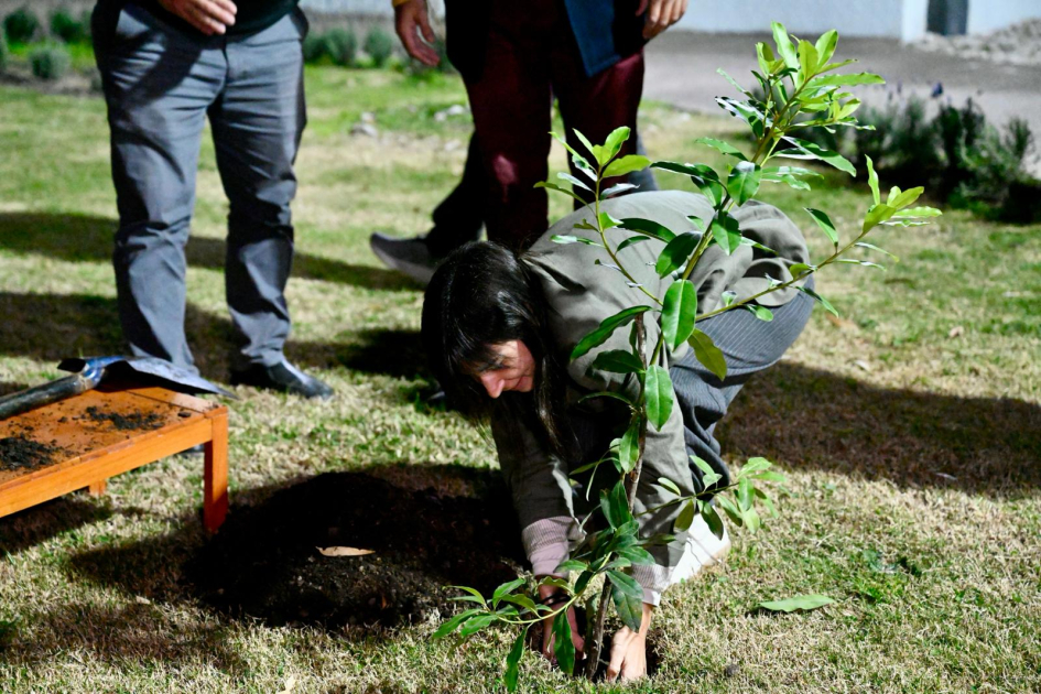 Ministro Mahía acompañó en Las Piedras firma de convenio que permitirá instalación de UTEC Ministro Mahía acompañó en Las Piedras firma de convenio que permitirá instalación de UTEC