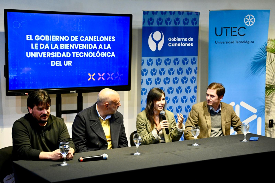 Ministro Mahía acompañó en Las Piedras firma de convenio que permitirá instalación de UTEC Ministro Mahía acompañó en Las Piedras firma de convenio que permitirá instalación de UTEC