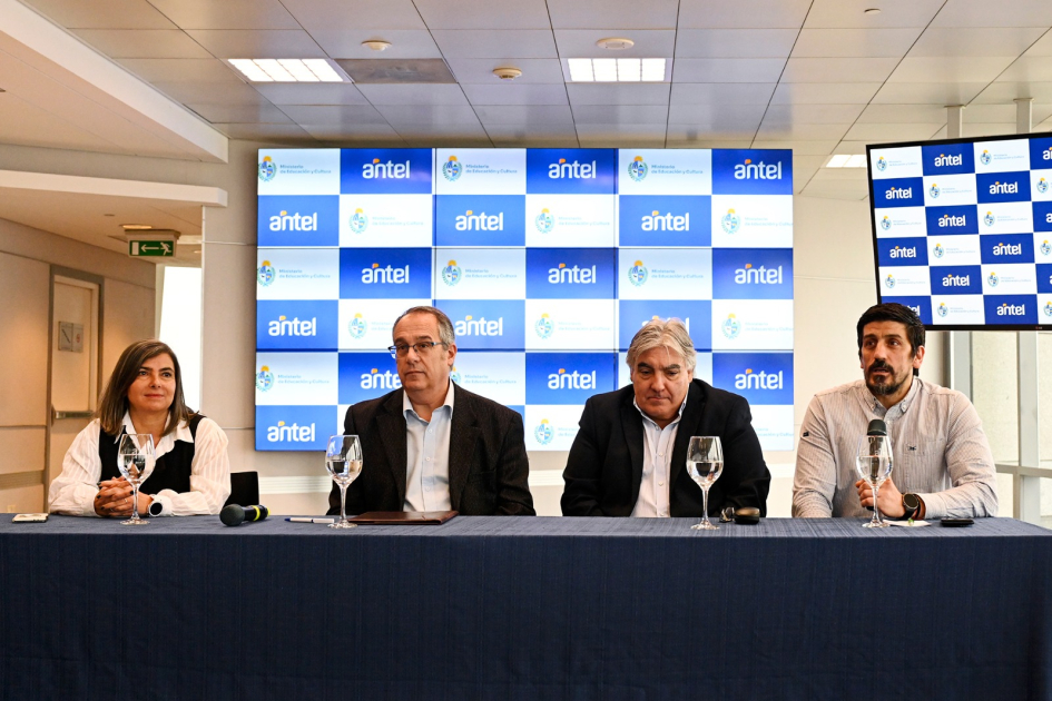 El MEC y Antel firmaron un acuerdo para impulsar acciones conjuntas en educación, cultura y transfor