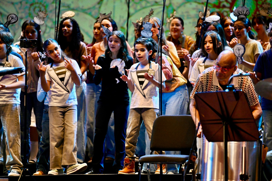 El Coro Nacional de Niños del Sodre celebró su 10.° aniversario con un espectáculo conmemorativo