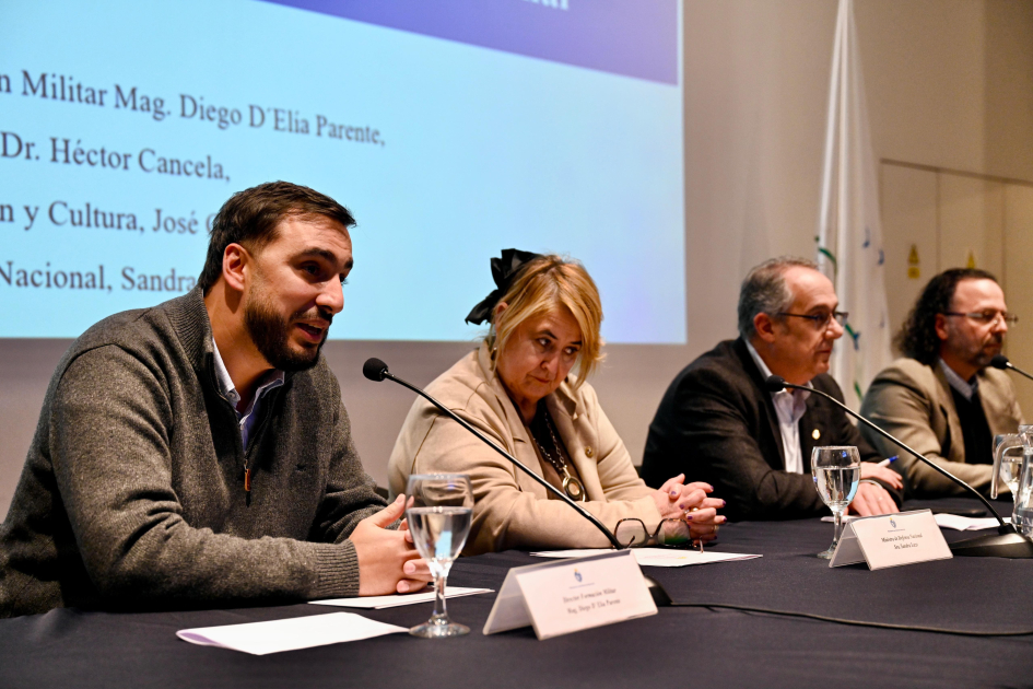 Jornadas Académicas de Defensa promovieron el intercambio interdisciplinario Jornadas Académicas de Defensa promovieron el intercambio interdisciplinario