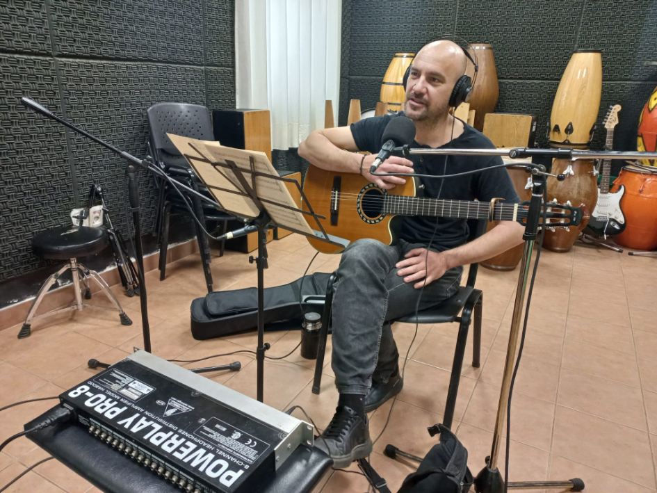 «Camino a Ítaca»: una canción colectiva para reconstruir vínculos «Camino a Ítaca»: una canción colectiva para reconstruir vínculos