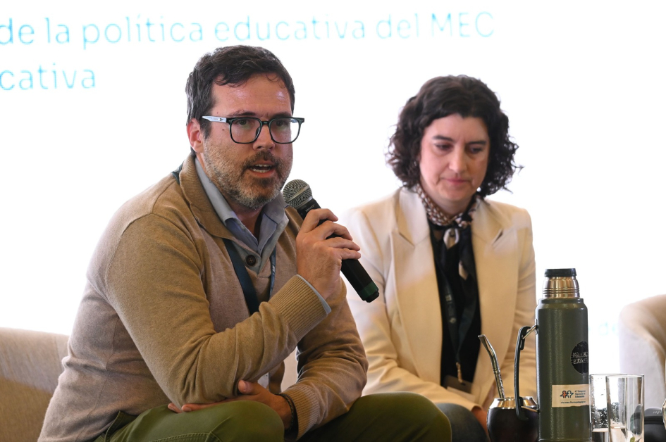 Subdirector de la DNE, Sebastián Valdez