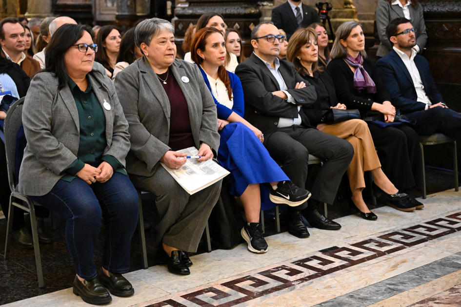 El Archivo General de la Nación celebró 100 años como guardián de la memoria del Uruguay Autoridades en primera fila