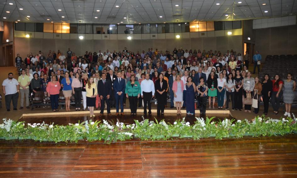 Imagen del acto de clausura del XIV CAM Imagen del acto de clausura del XIV CAM