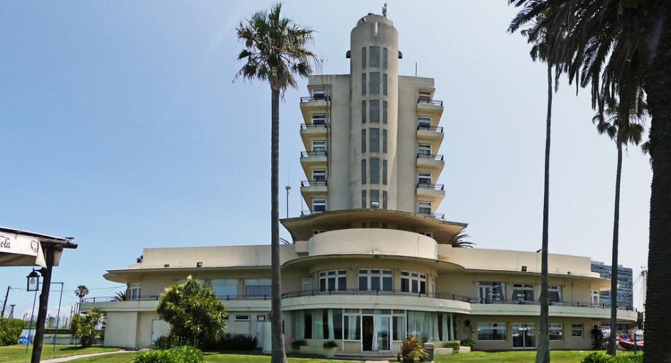 Puerto del Buceo, Edificio del Yacht Club Puerto del Buceo, Edificio del Yacht Club