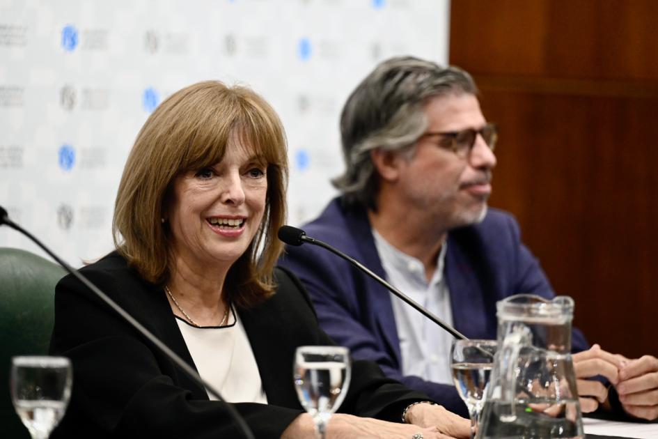 Ana Ribeiro y Valentín Trujillo. Ana Ribeiro y Valentín Trujillo.