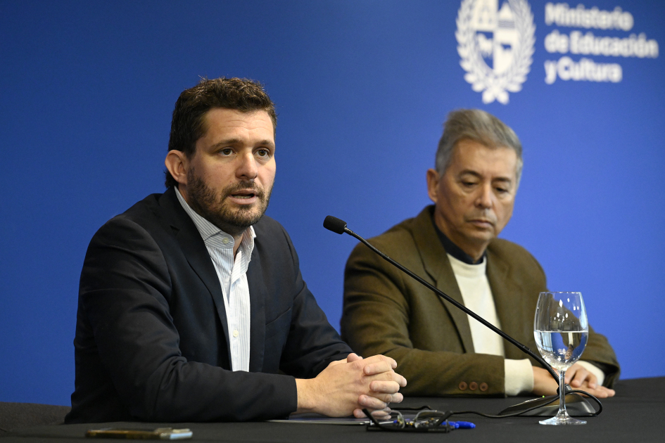 Miguel Lorenzoni habla durante el evento