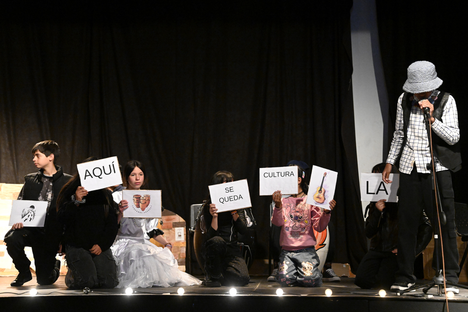 ¡Escuela a escena! favorece la interacción de las infancias a través del teatro