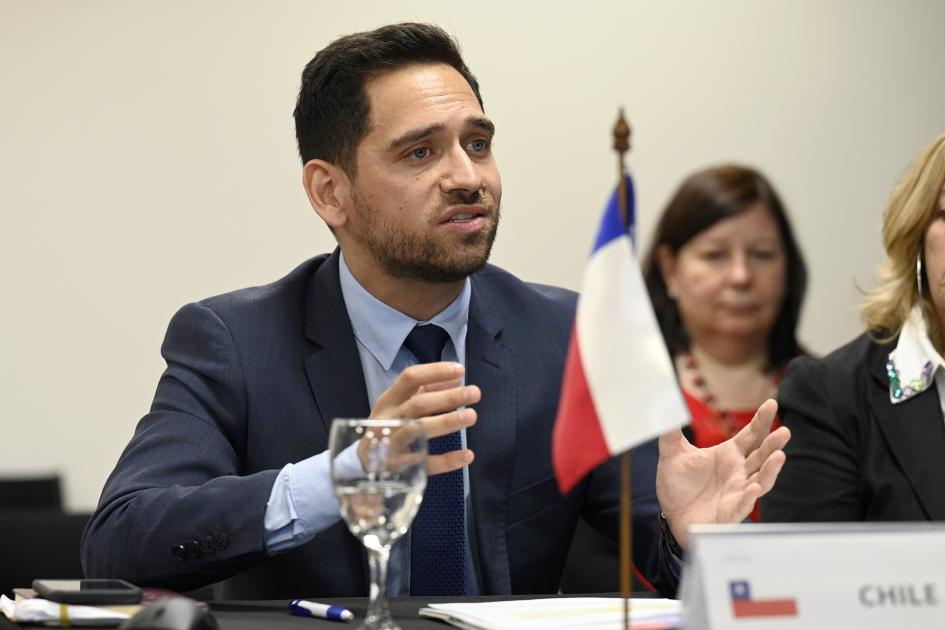 Rodrigo Matamoros, de la oficina de Relaciones Internacionales del Ministerio de Educación de Chile.