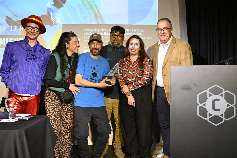 Premio INAE a la Trayectoria en el marco del Festival Internacional de Circo 2026