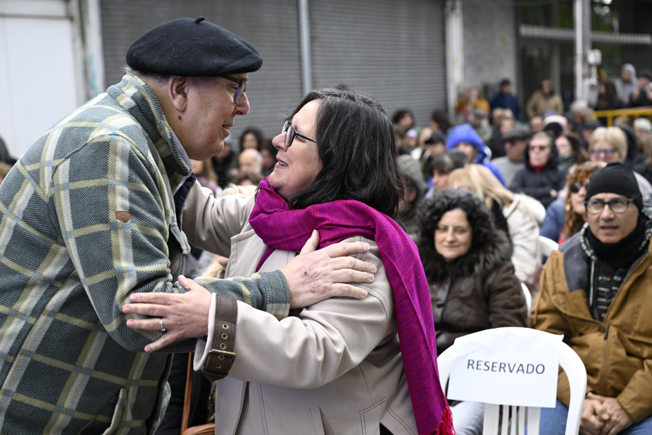 Subsecretaria, Gabriela Verde, junto al ex intendente Marcos Carámbula