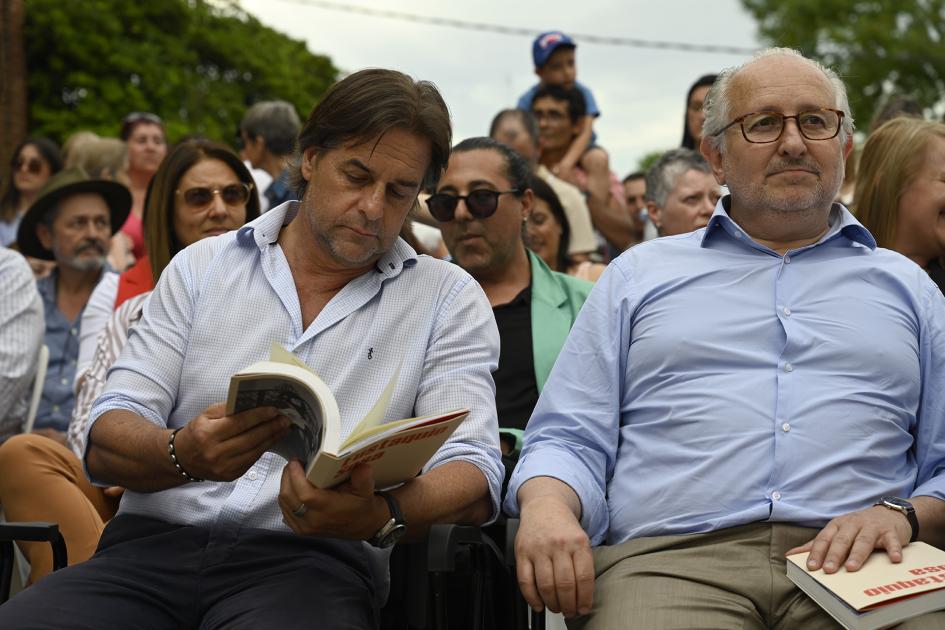Lacalle Pou y Da Silveira durante la presentación de «Eustaquio Sosa».