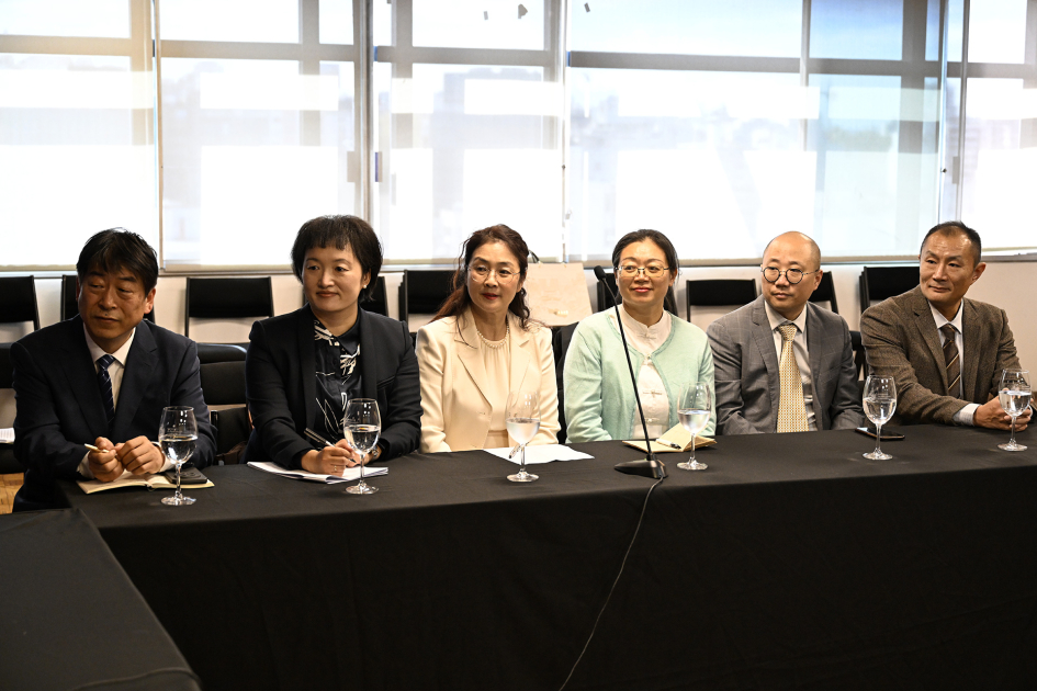 Autoridades del MEC recibieron delegación de universidad China en profundizar agenda de cooperación