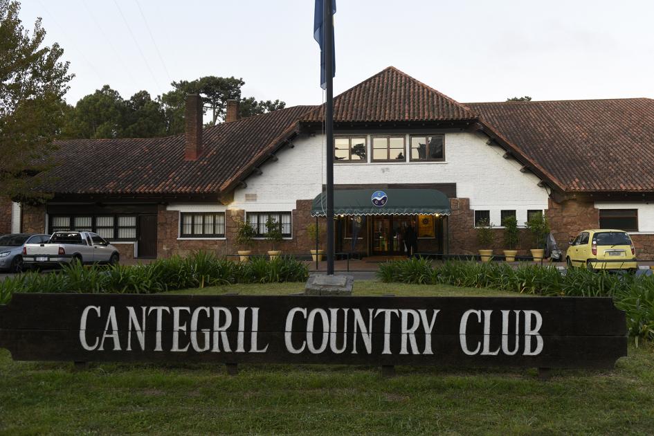 Fachada del Cantegril Country Club