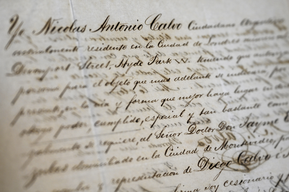 Uruguay recupera documentos históricos restituidos por Argentina en un acto de cooperación regional