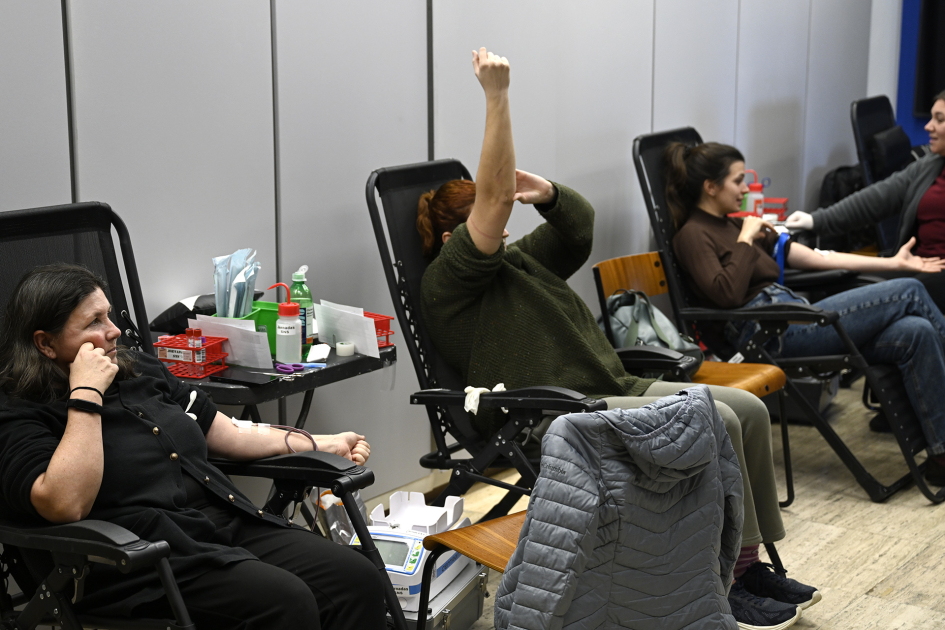 Más de 35 funcionarios y funcionarias se sumaron a una nueva jornada de donación de sangre