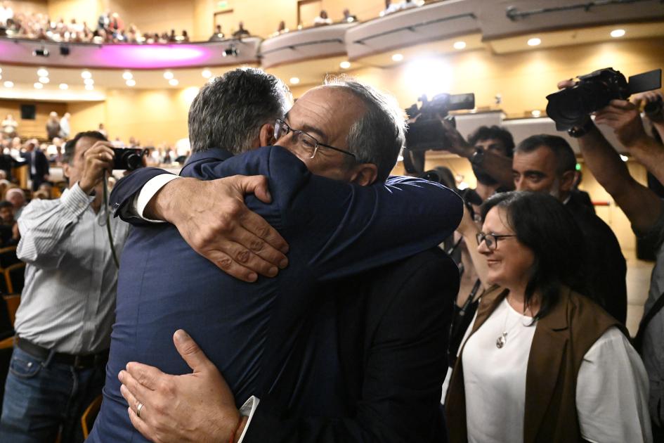 Mahía y el presidente Orsi.