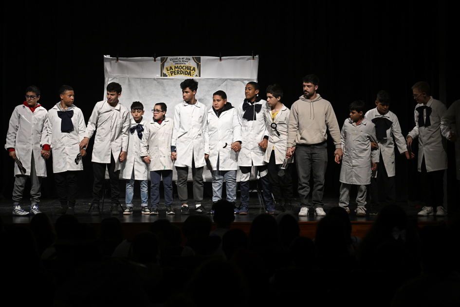 Primera edición del programa La Escuela a Escena llegó a 27 escuelas de Montevideo