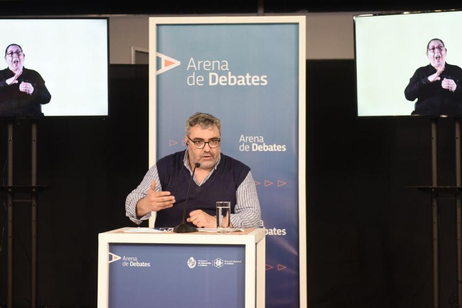 Arena de Debates | Cultura, política y libertad: a 50 años del caso Padilla Arena de Debates | Cultura, política y libertad: a 50 años del caso Padilla