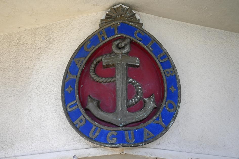 Escudo del Yacht.
