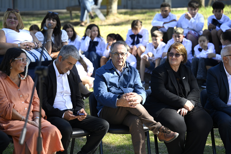 Recorrida de autoridades por centros educativos en el inicio del año lectivo 2026