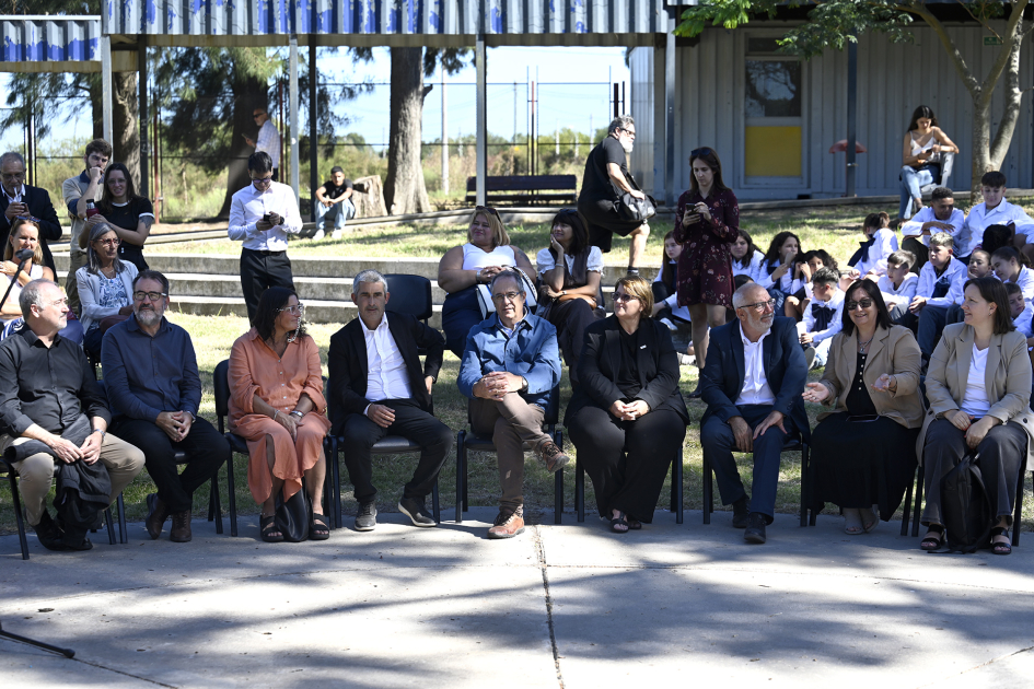 Recorrida de autoridades por centros educativos en el inicio del año lectivo 2026