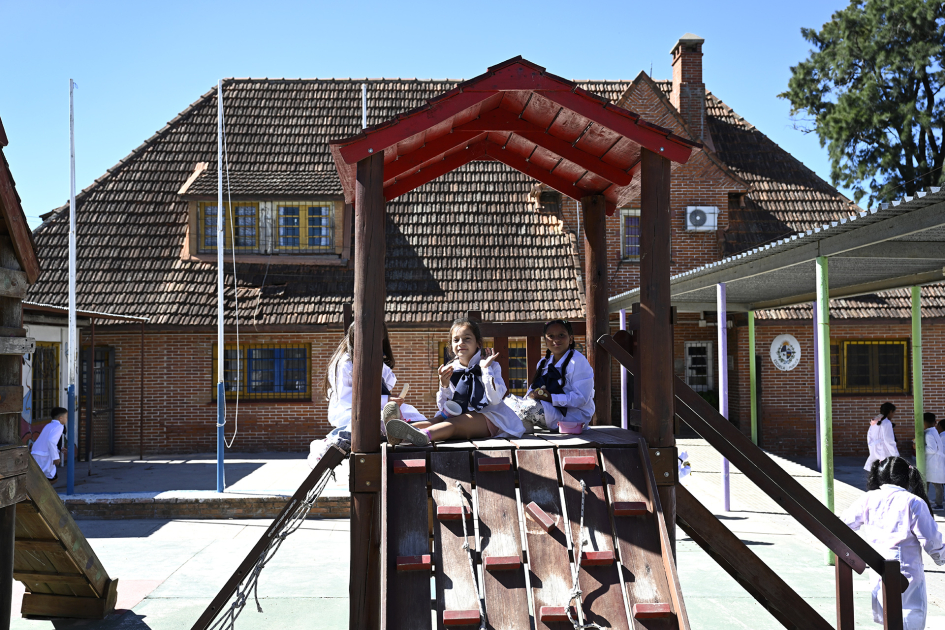 Recorrida de autoridades por centros educativos en el inicio del año lectivo 2026