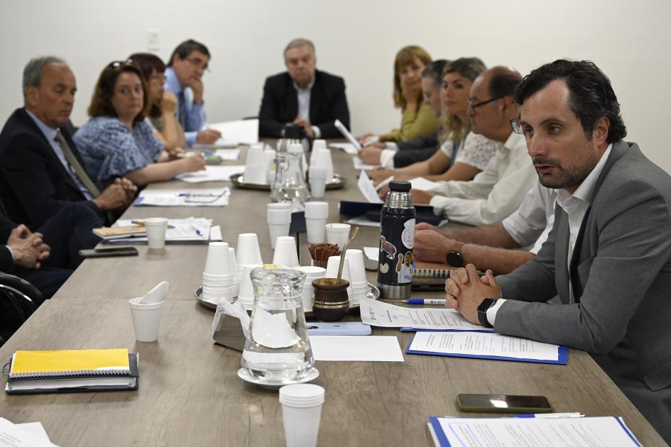 Gonzalo Baroni en la reunión de la Comisión Coordinadora de la Educación.