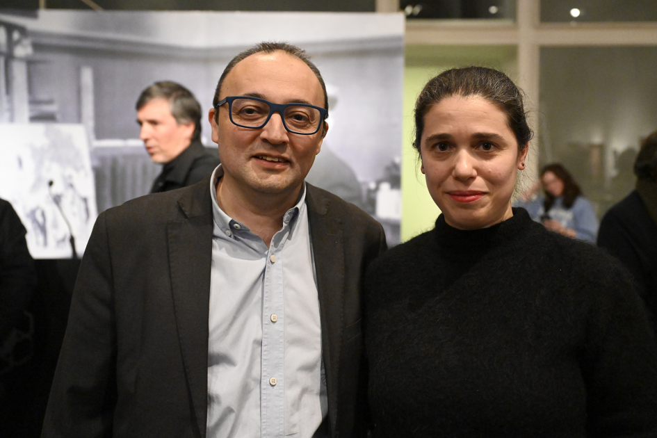 Director general, Carlos Varela junto a Mercedes Bustelo