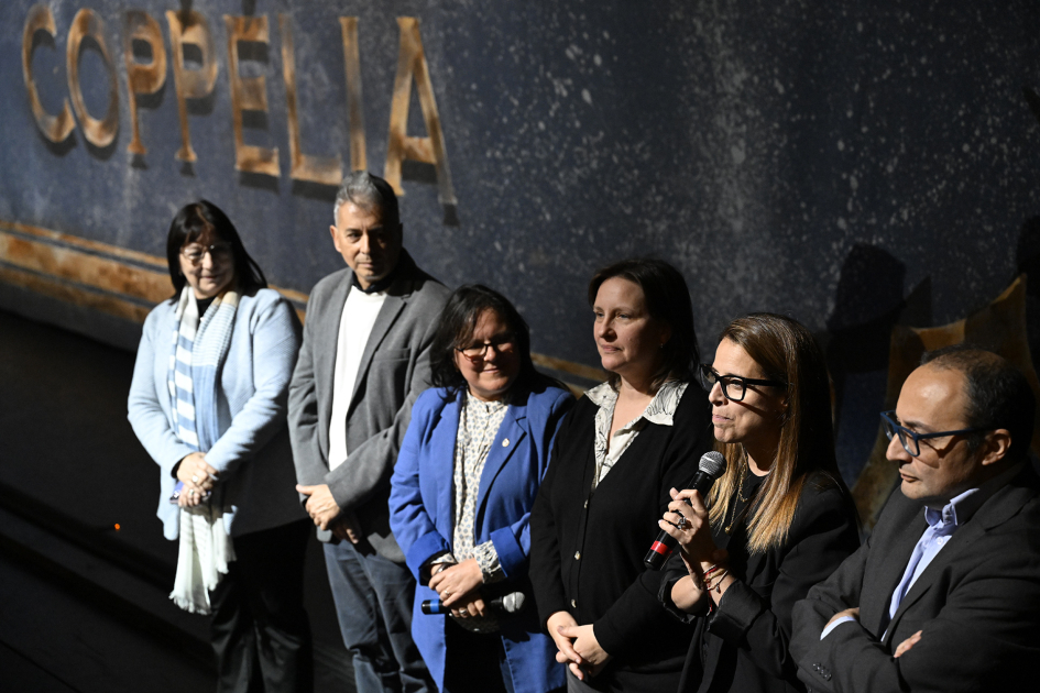Más de 1 300 estudiantes disfrutaron de Coppélia en el Auditorio Nacional Adela Reta