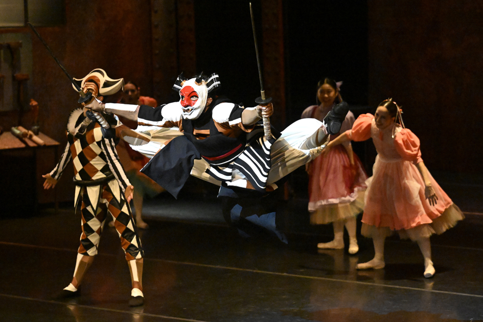 Más de 1 300 estudiantes disfrutaron de Coppélia en el Auditorio Nacional Adela Reta
