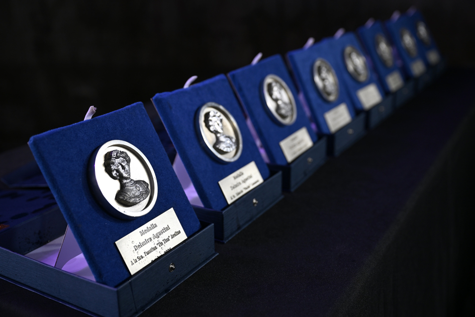 Medallas de Delmira Agustini 