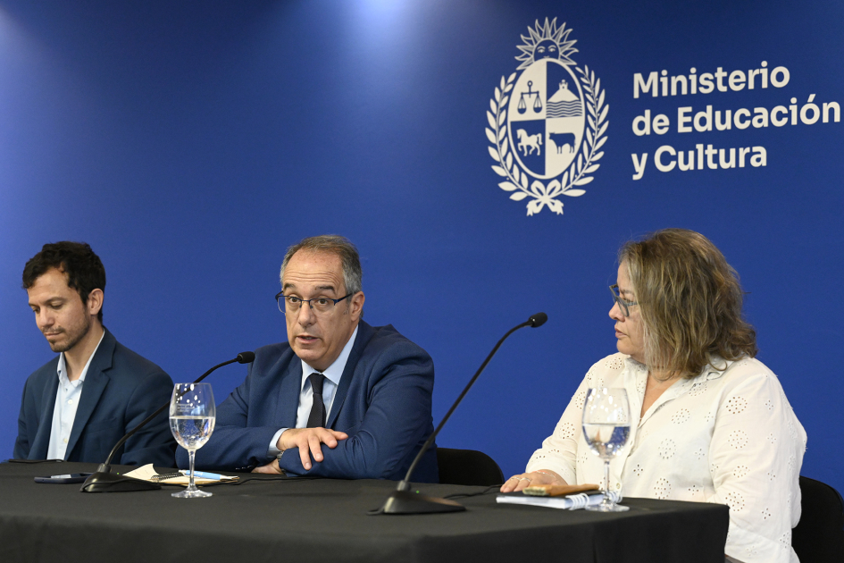 Álvaro Brunini, José Carlos Mahía y Silvia Olivera.