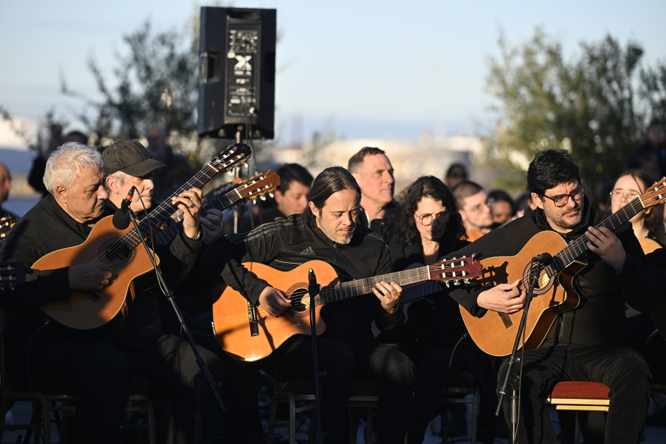 En una celebración inédita, 200 Guitarras Uruguayas interpretaron clásicos de la música popular