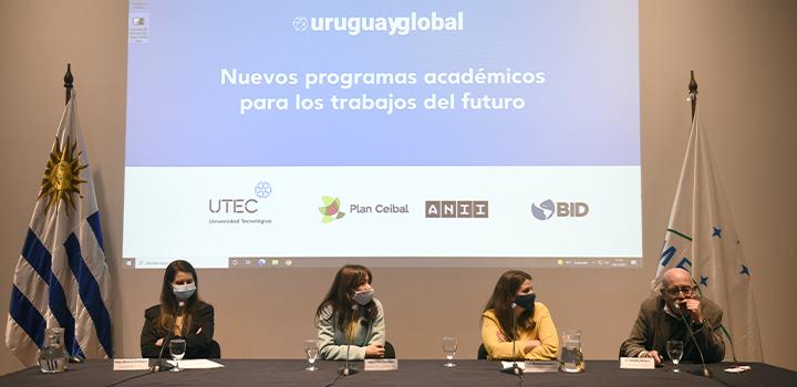 Mariana Geisinger, Irene González, Ximena Camaño y Rodolfo Silveira