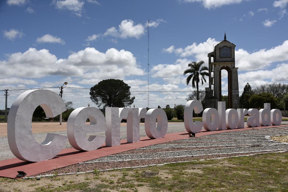 Letras corpóreas Cerro Colorado.