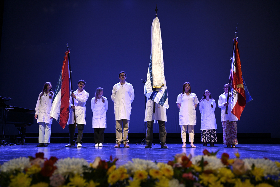 Nuevos maestros y maestras recibieron su título en el acto de colación de los Institutos Normales de