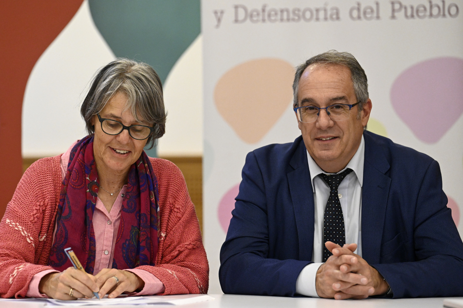 Firma de convenio entre el IMPO y la Institución Nacional de Derechos Humanos y Defensoría del Puebl