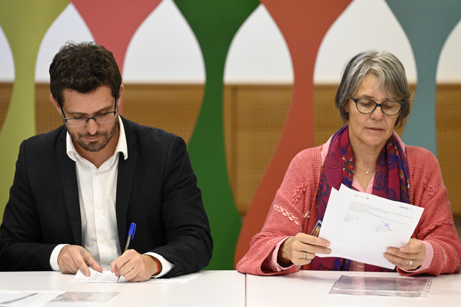 Firma de convenio entre el IMPO y la Institución Nacional de Derechos Humanos y Defensoría del Puebl