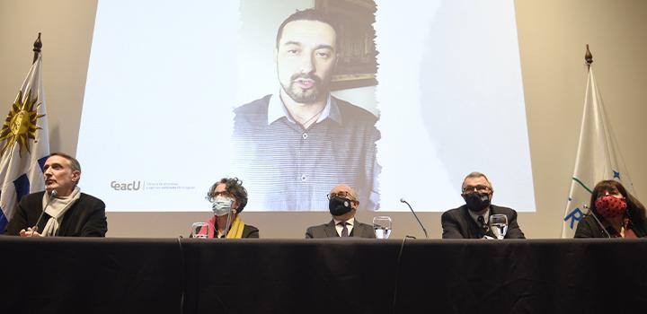 Durante el lanzamiento se presentó un video que muestra la evolución e impacto de los FIC autoridades viendo un video