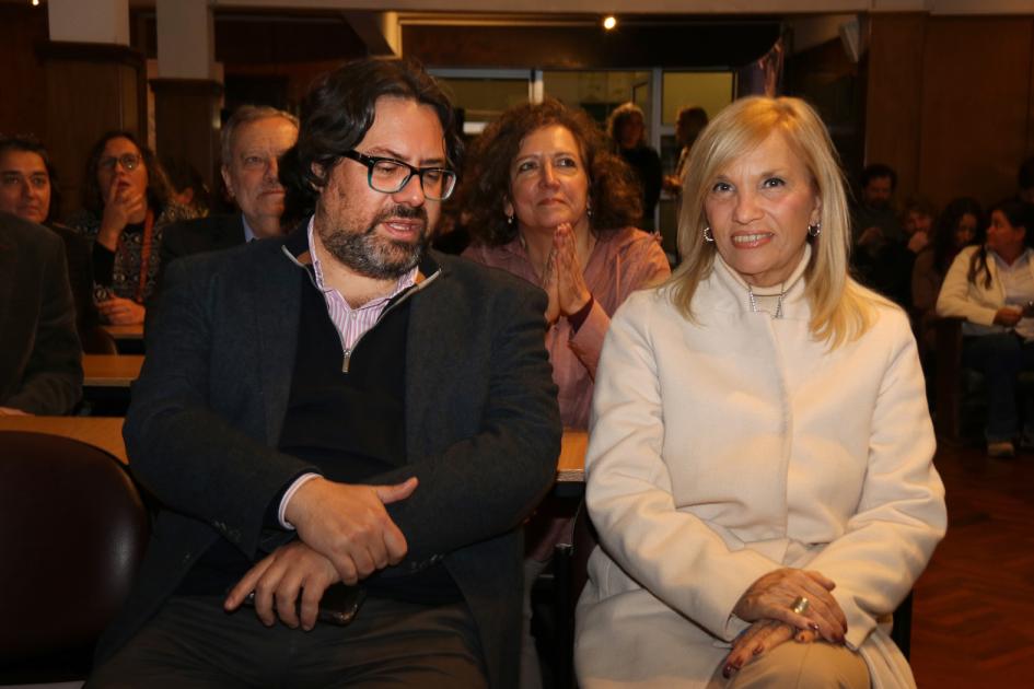 Vicepresidenta de la República, Beatriz Argimón e Intendente de Montevideo Mauricio Zunino Vicepresidenta de la República, Beatriz Argimón e Intendente de Montevideo Mauricio Zunino